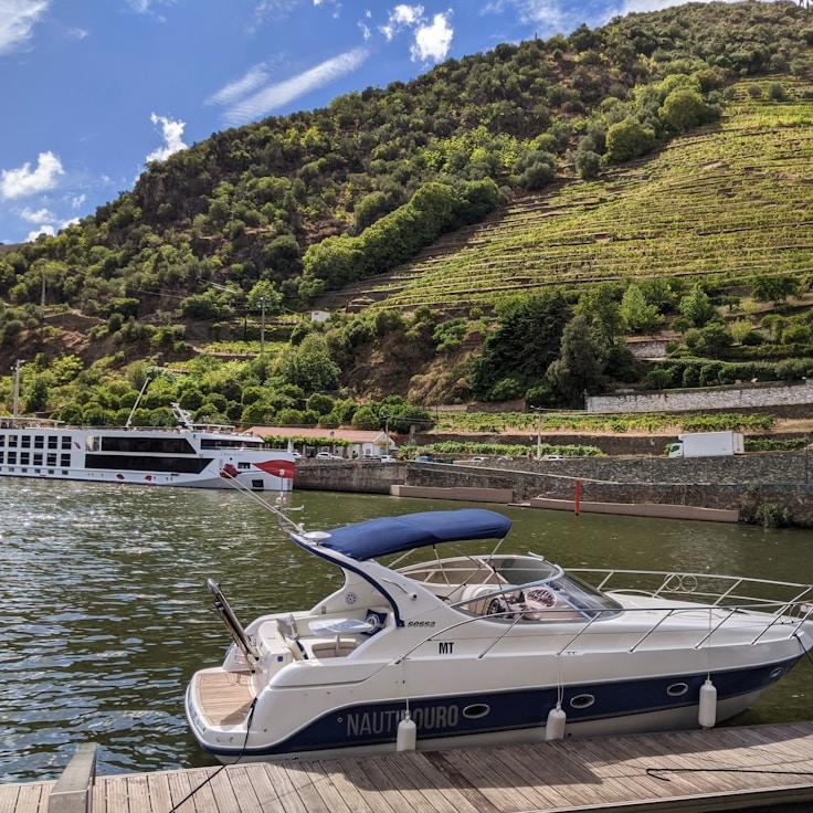 CommonsBeacon yacht collection
